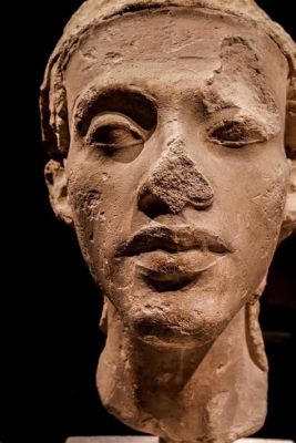  Nefertari ja Akhenaten: Rooman Sielut Käsintekoisessa Egyptin Maassa