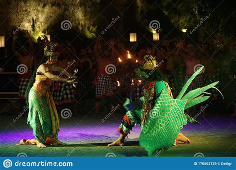 The Dancing Garuda - Kylpylä ja Kuumeinen Symboliikka?